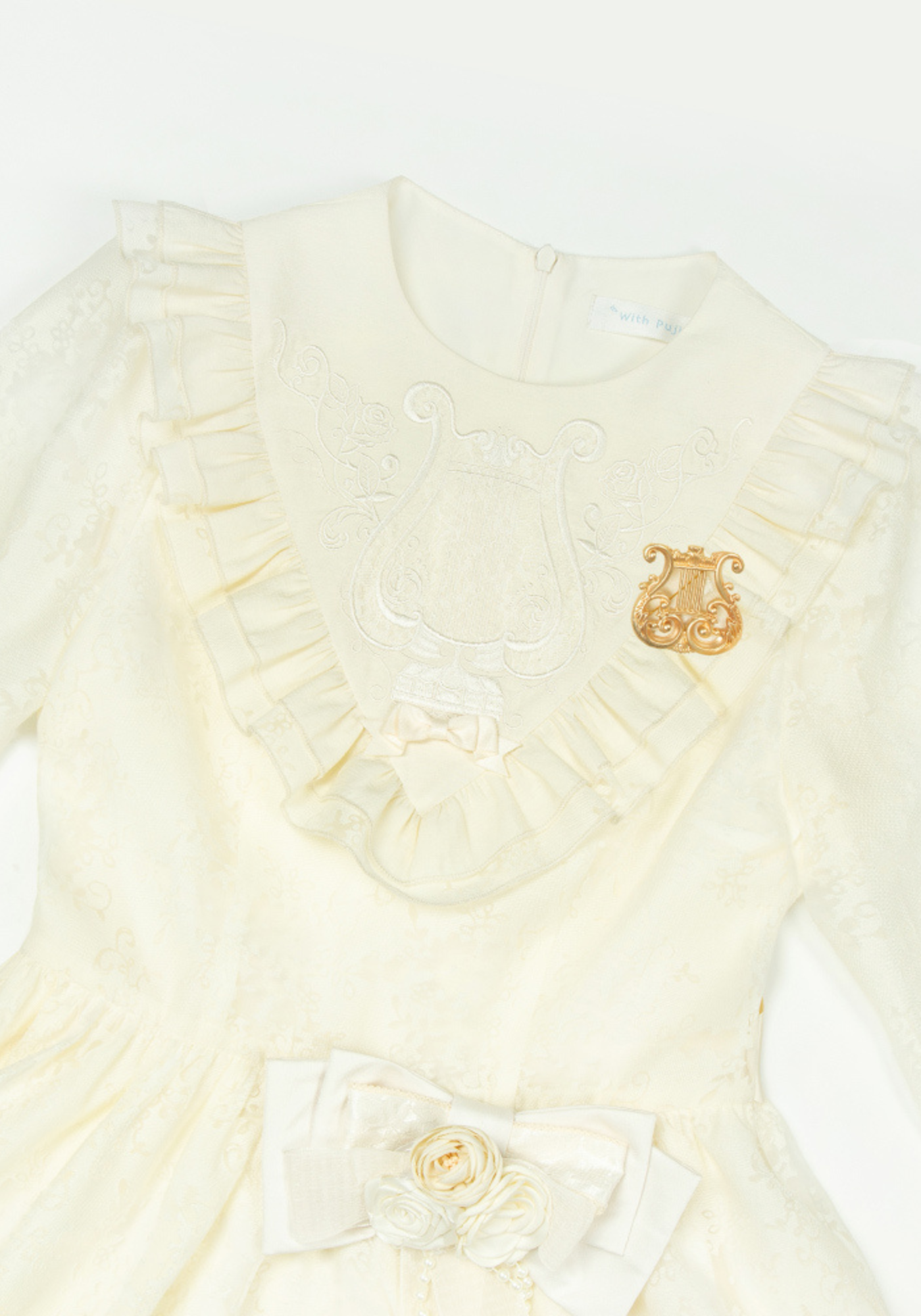 Flower Melody ハープ刺繍の長袖ワンピースとボレロ