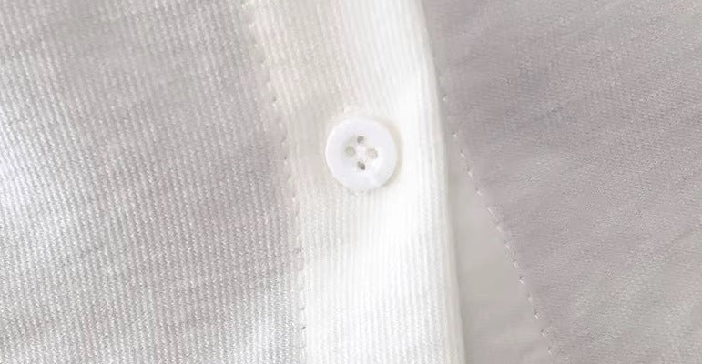 ふんわりフリルブラウス