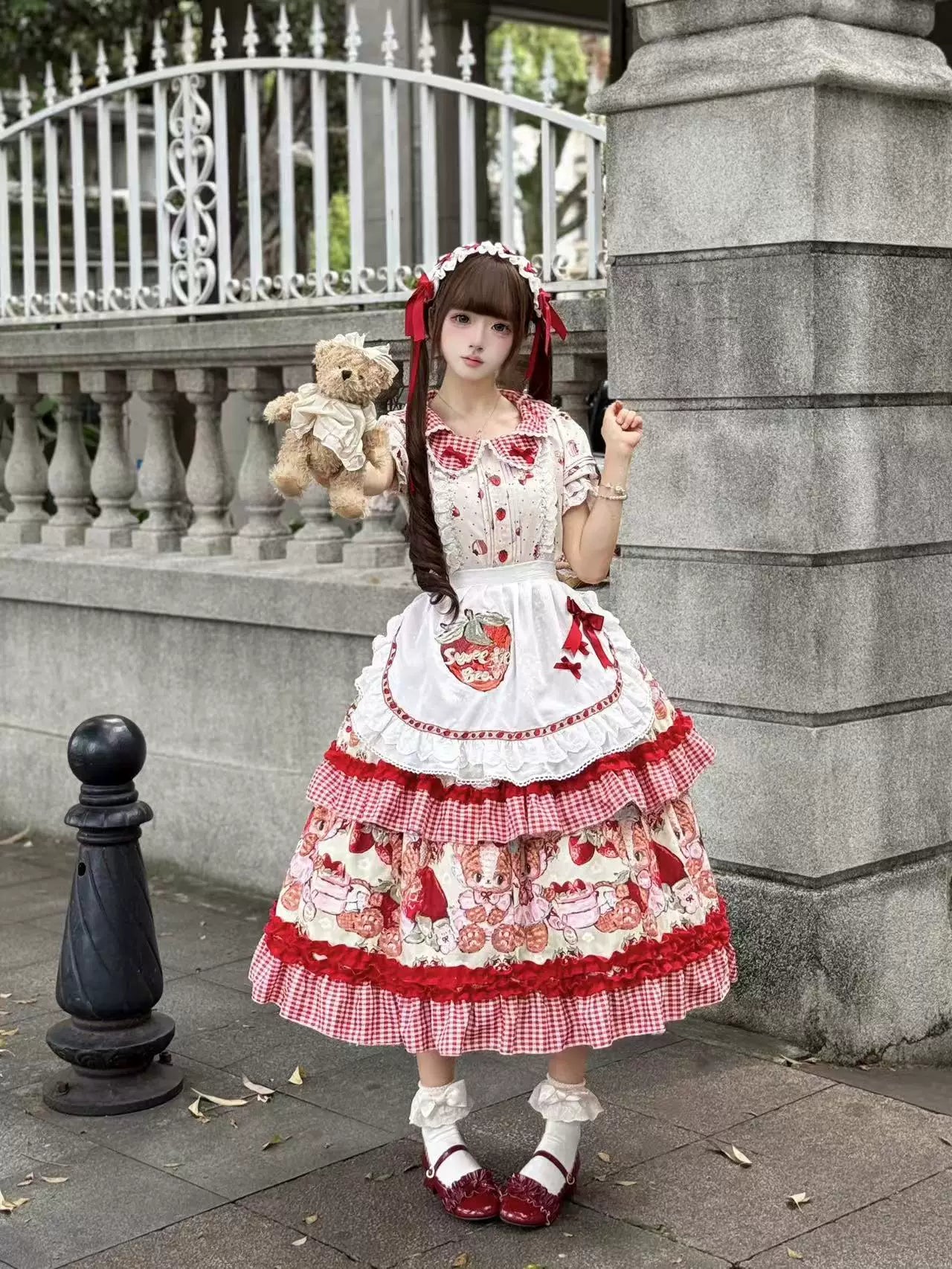Strawberry Bear Cerenade 半袖ワンピース・レッド – ロリータ