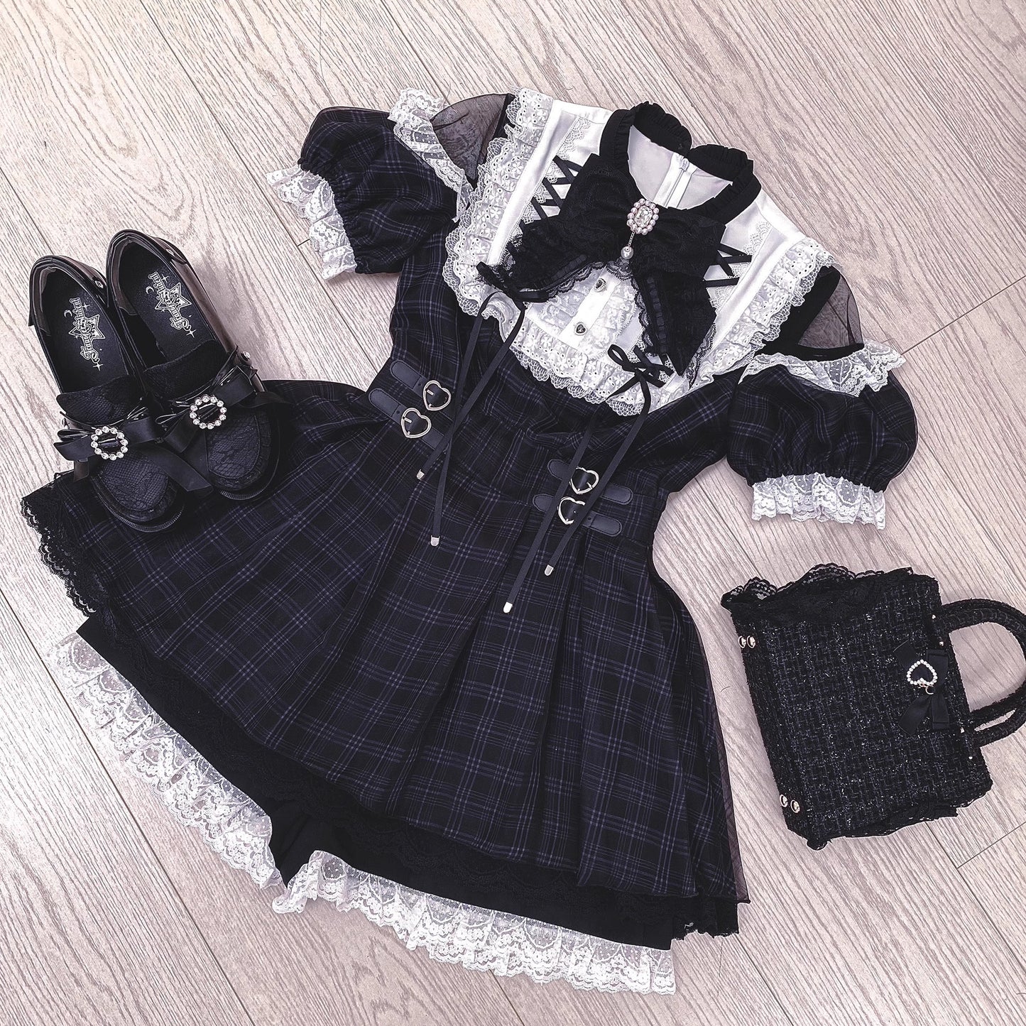 【予約販売】 Angel Heartbeat Black フリルチェックミニ丈ワンピース