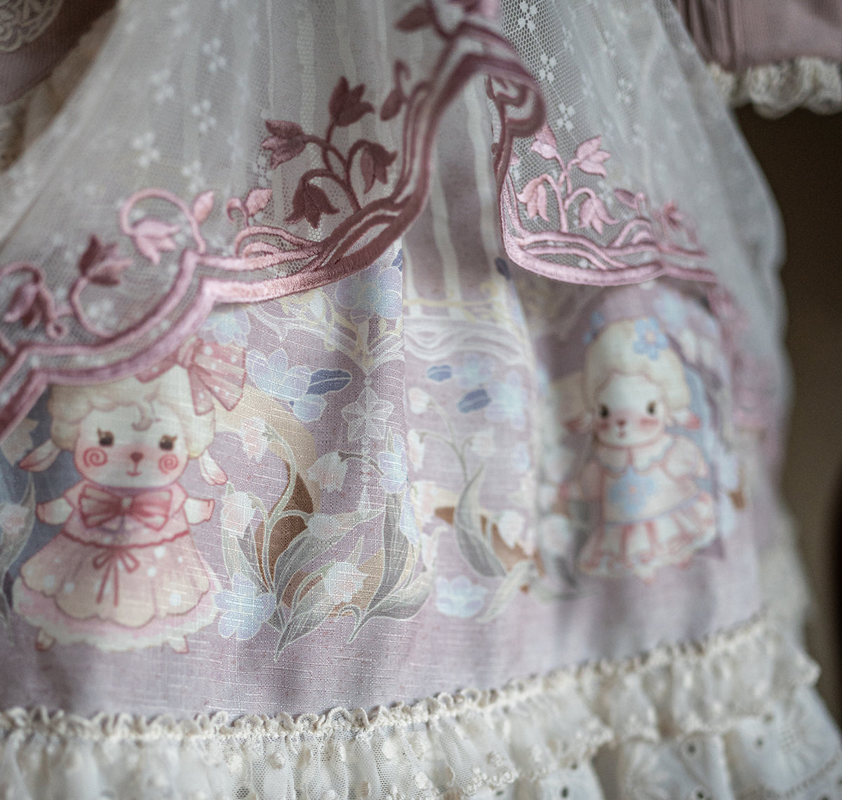 【受注予約12/30まで】Convallaria and Little Sheep 長袖ワンピース