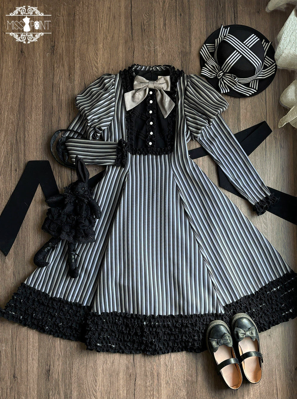 【予約販売】Classic Chocolat Stripe ストライプワンピース・ロング丈