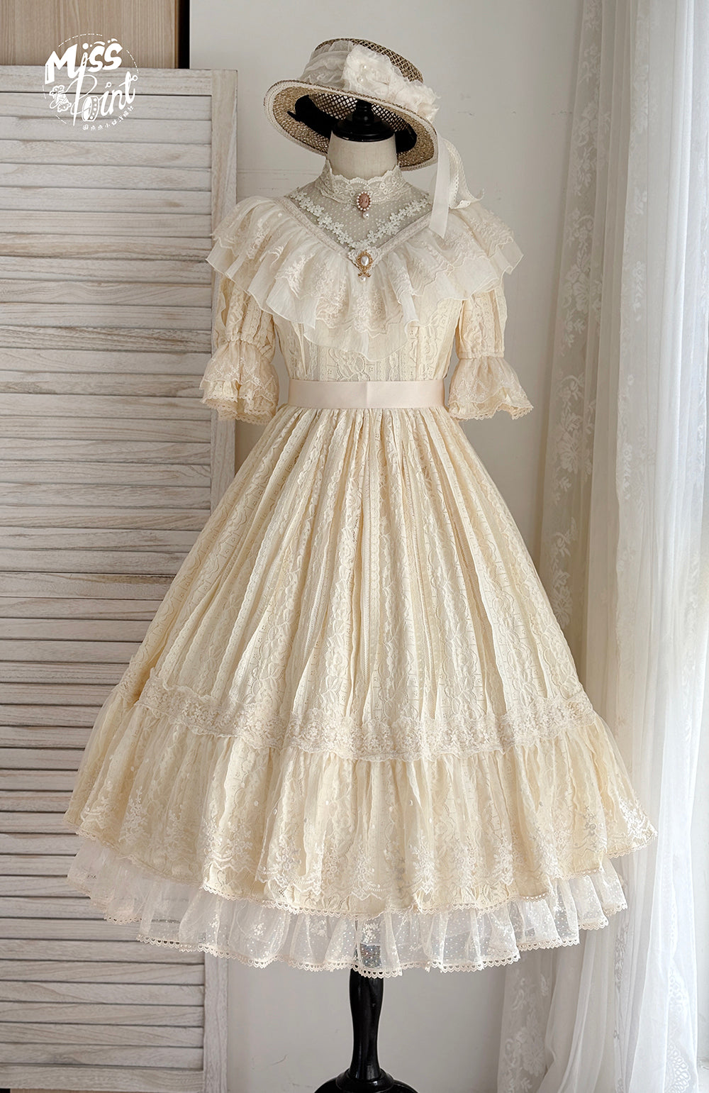 【予約販売】エドワード朝エレガント レース素材のクラロリワンピース