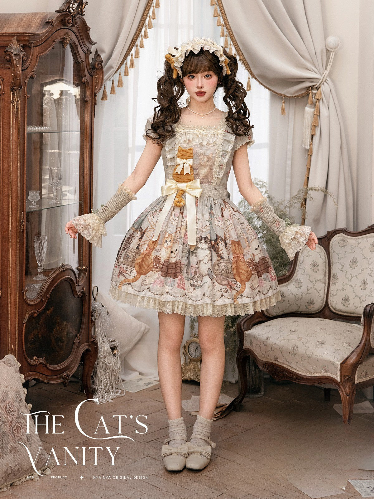 受注予約7/7まで】The Cat's Vanity 猫柄スクエアネックワンピース