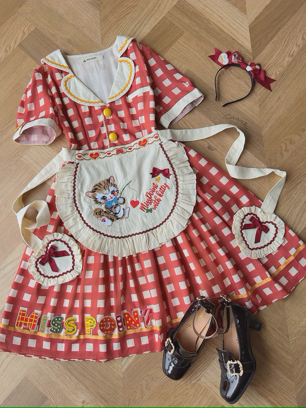 【即納】Sweet Kittyレトロカフェ風ワンピース ・レッド刺繍なし・Sサイズ