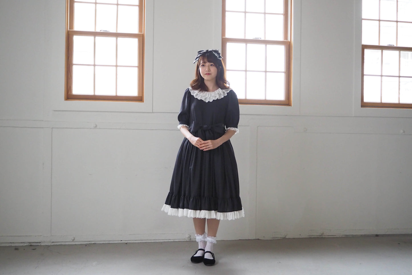 【尾州ロリィタ】究極のクラロリ 特別な日常のワンピース(濃灰色・半袖)