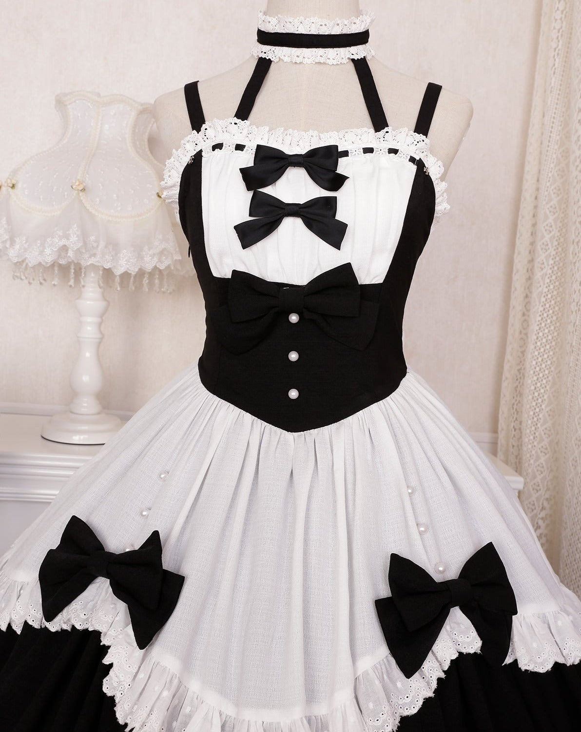 Jumper skirt with little maid bolero