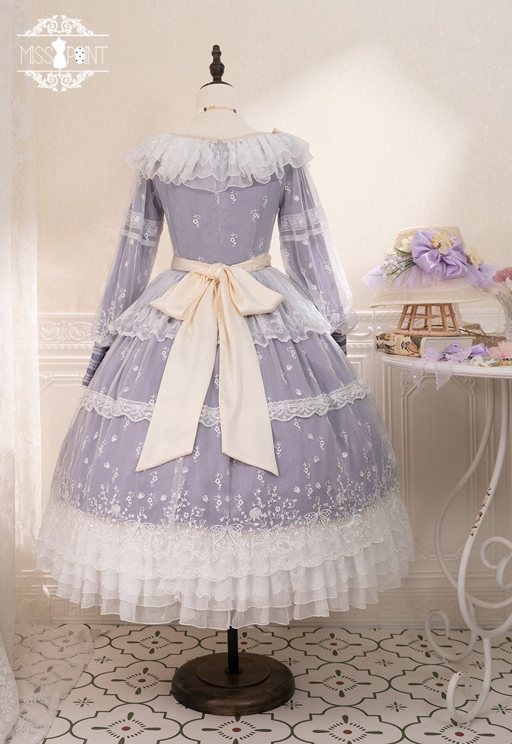 【予約販売】鈴蘭の花刺繍 オープンスカート エレガントドレス