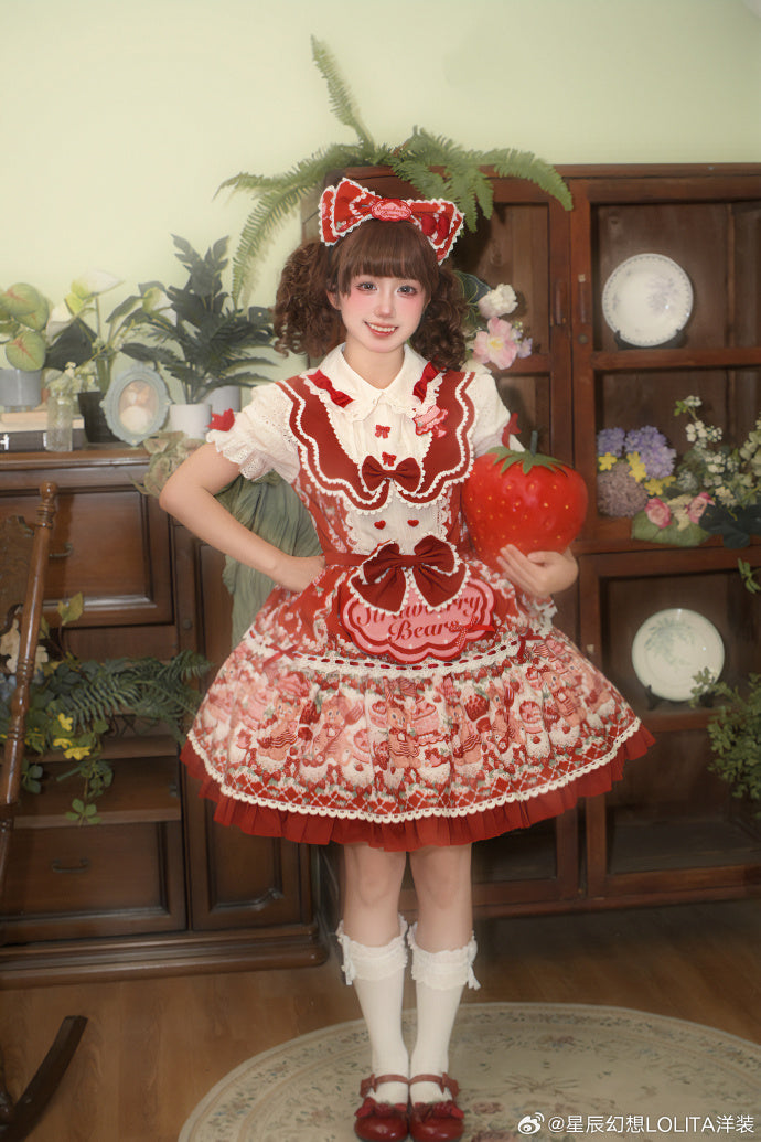 [Pre-orders available until 8/28] Bear Strawberry Garden One-piece Dress