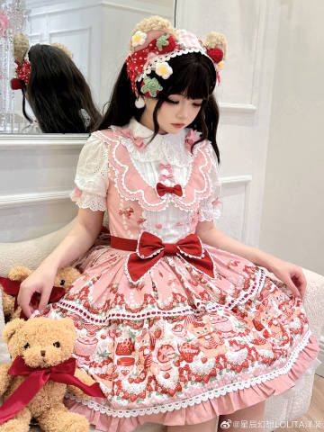 [Pre-orders available until 8/28] Bear Strawberry Garden One-piece dress, 2-piece set