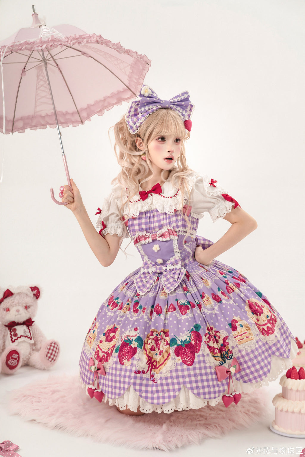【受注予約8/26まで】Strawberry Cake Guide プリントジャンパースカート ・新色