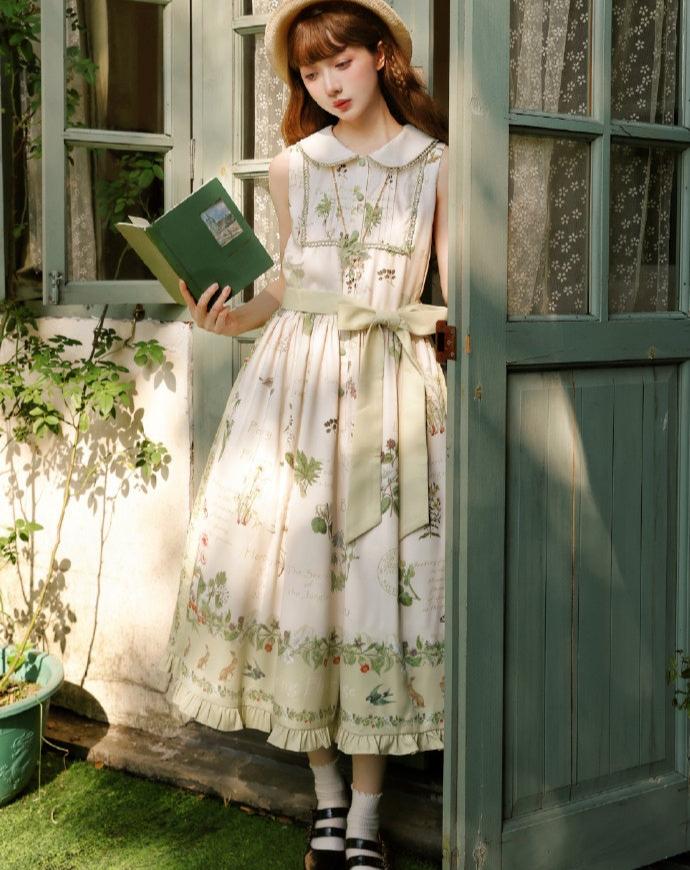 [Pre-orders available until 10/13] Secret Garden Green Floral Jumper Skirt