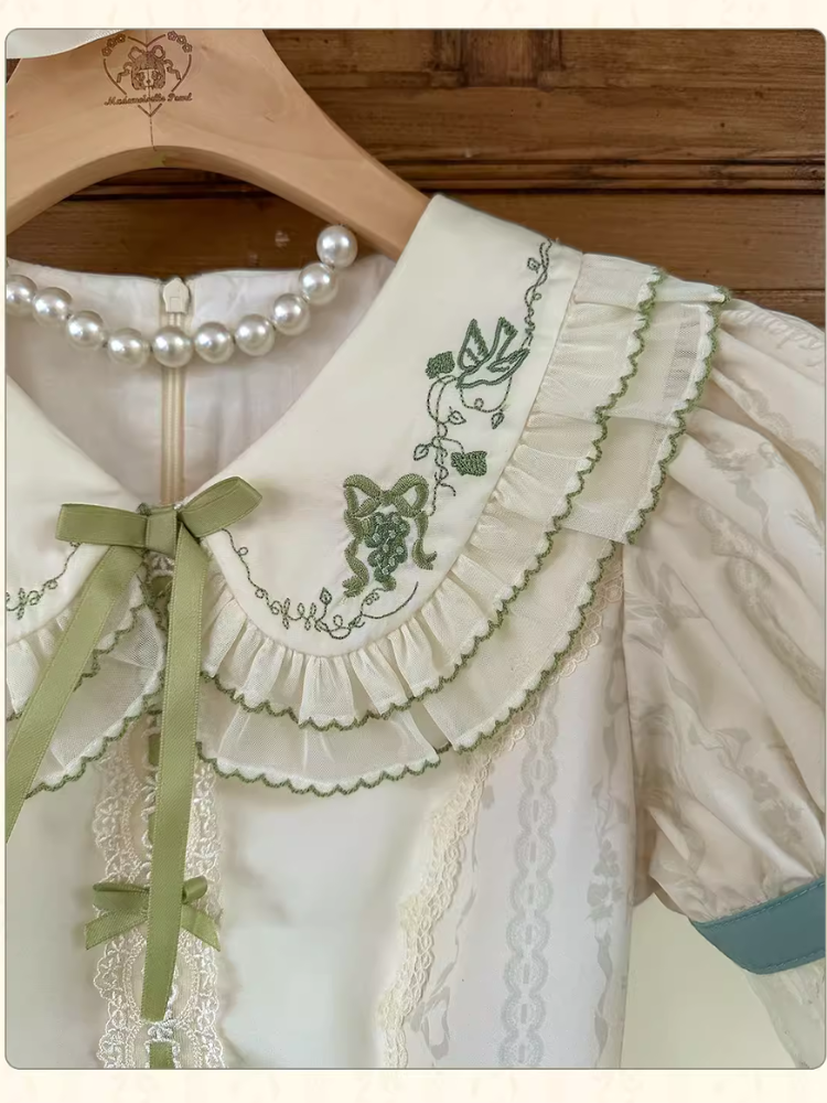 Honey Venus 白ぶどうの刺繍襟半袖ワンピース