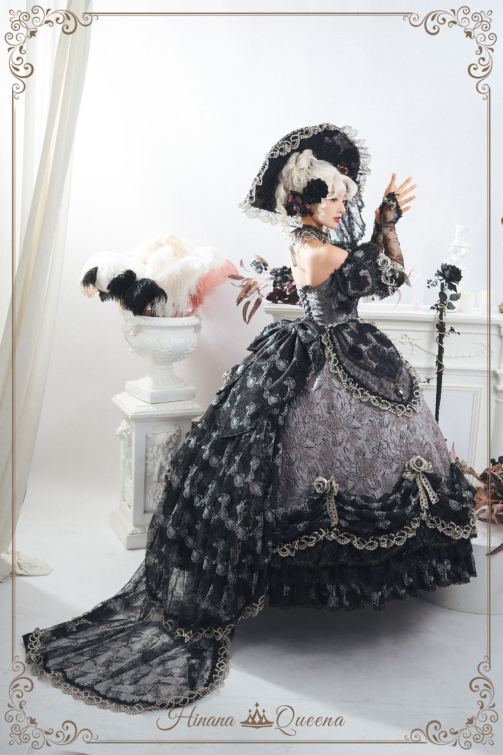 【受注予約9/16まで】With Bell プリンセスドレス ショート丈・ブラック