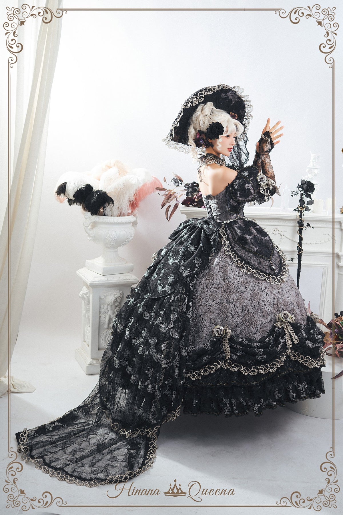 【受注予約9/16まで】With Bell プリンセスドレス ショート丈・ブラック