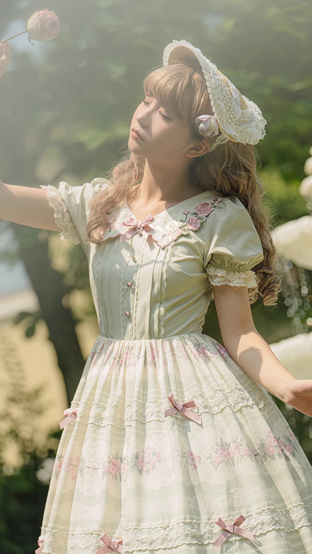 花の旋律 ピスタチオグリーンの半袖ワンピース
