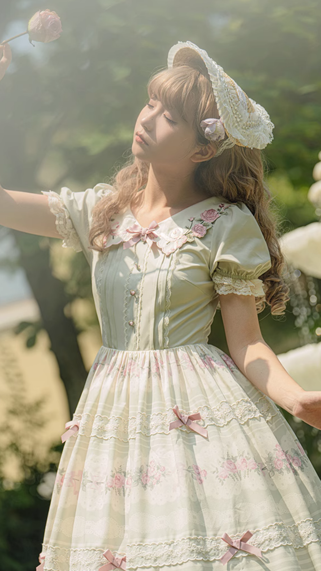 花の旋律 ピスタチオグリーンの半袖ワンピース – ロリータファッション