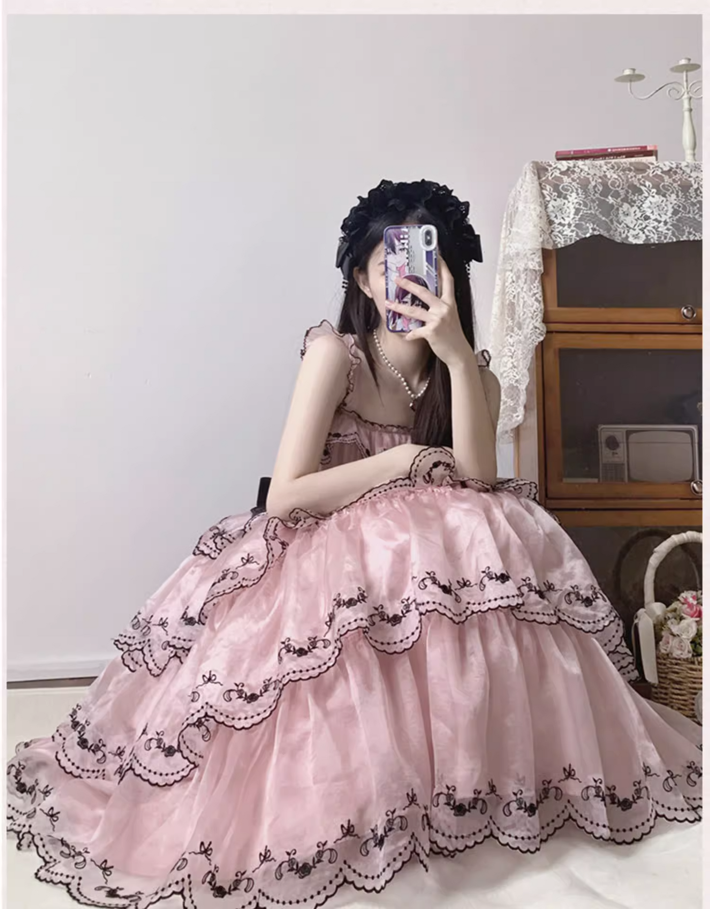ローズ刺繍 ブラックピンク4段ジャンパースカート