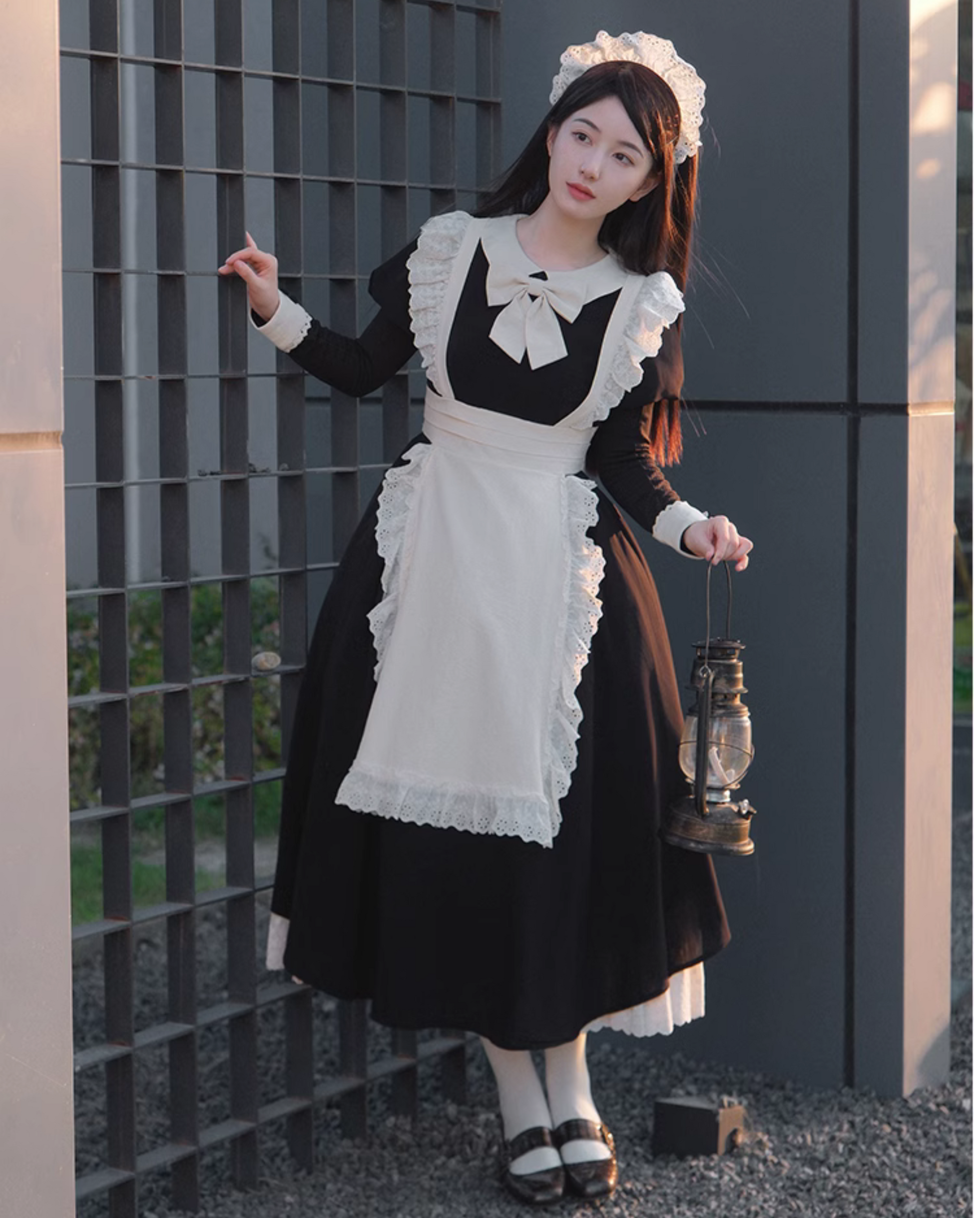 unaちゃん着用】クラシカルエプロンのメイド風ワンピース ロング unaちゃん着用】クラシカルエプロンのメイド風ワンピース ロング