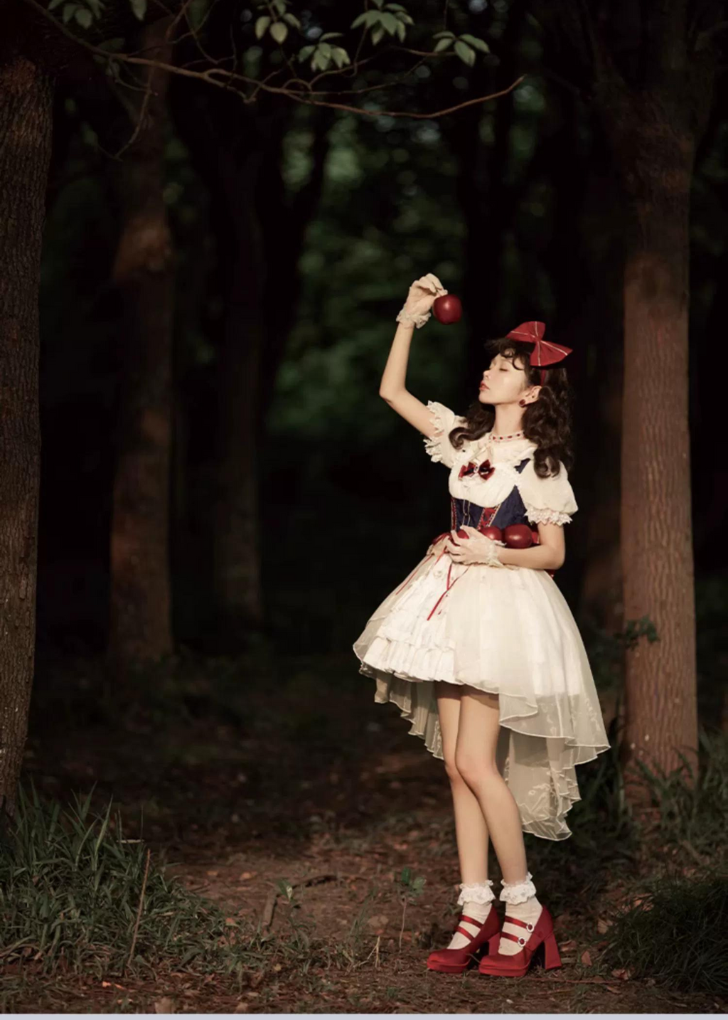 Poison Apple ミニ丈ジャンパースカート
