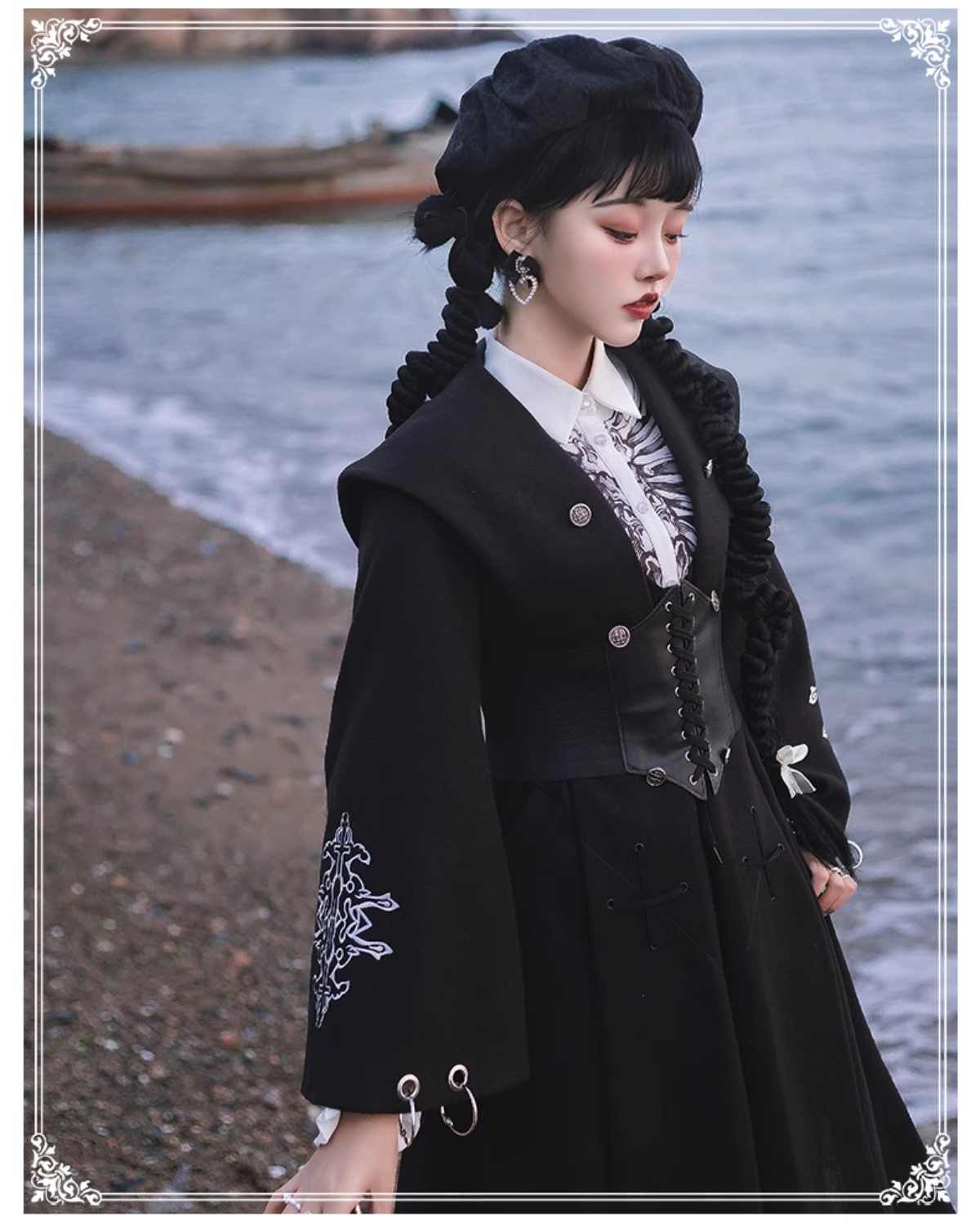 Gothic hot sale lolita coat