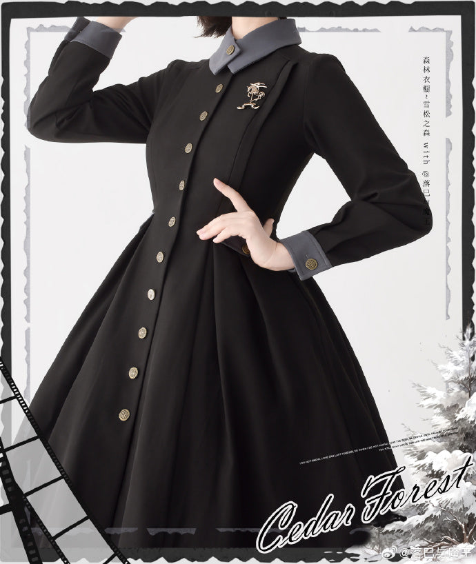 Snow Cedar クラシカルケープ付きワンピースコート