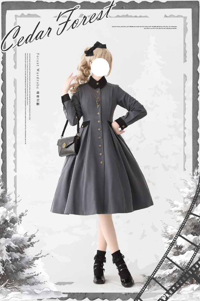 Snow Cedar クラシカルケープ付きワンピースコート