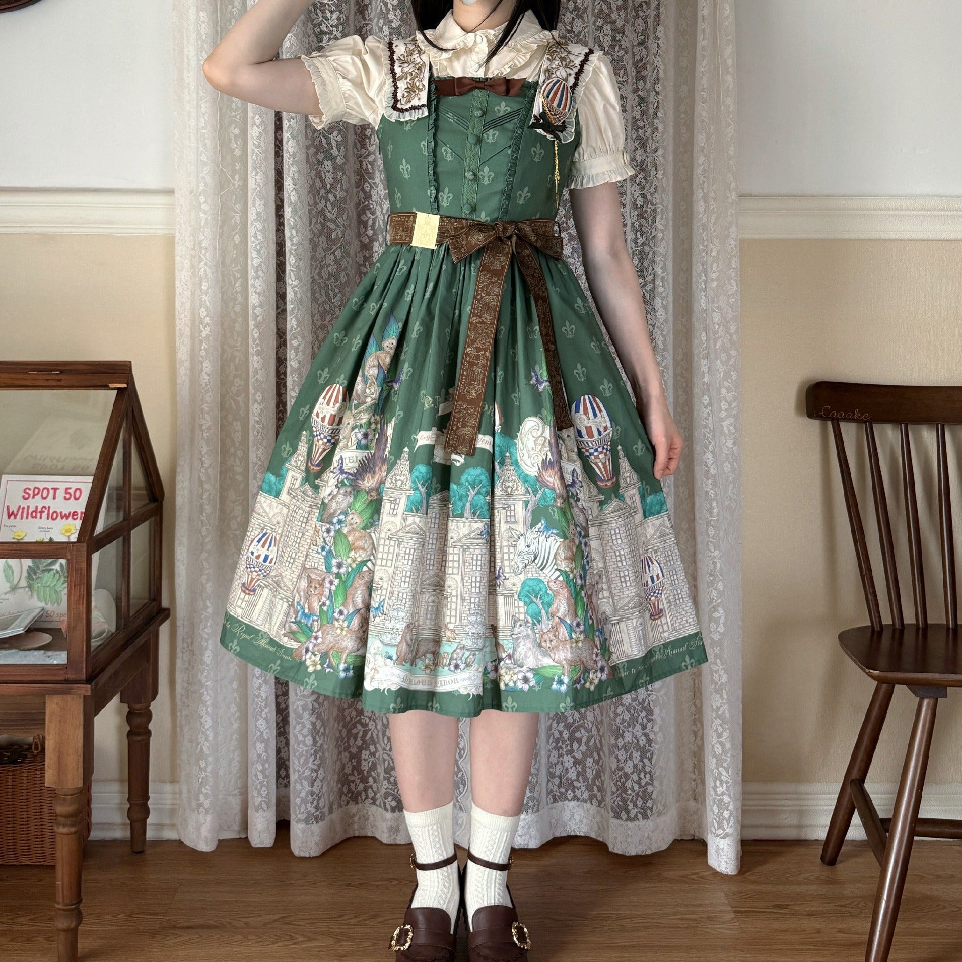 【受注予約6/17まで】The Marvelous Manor 刺繍襟ジャンパースカート