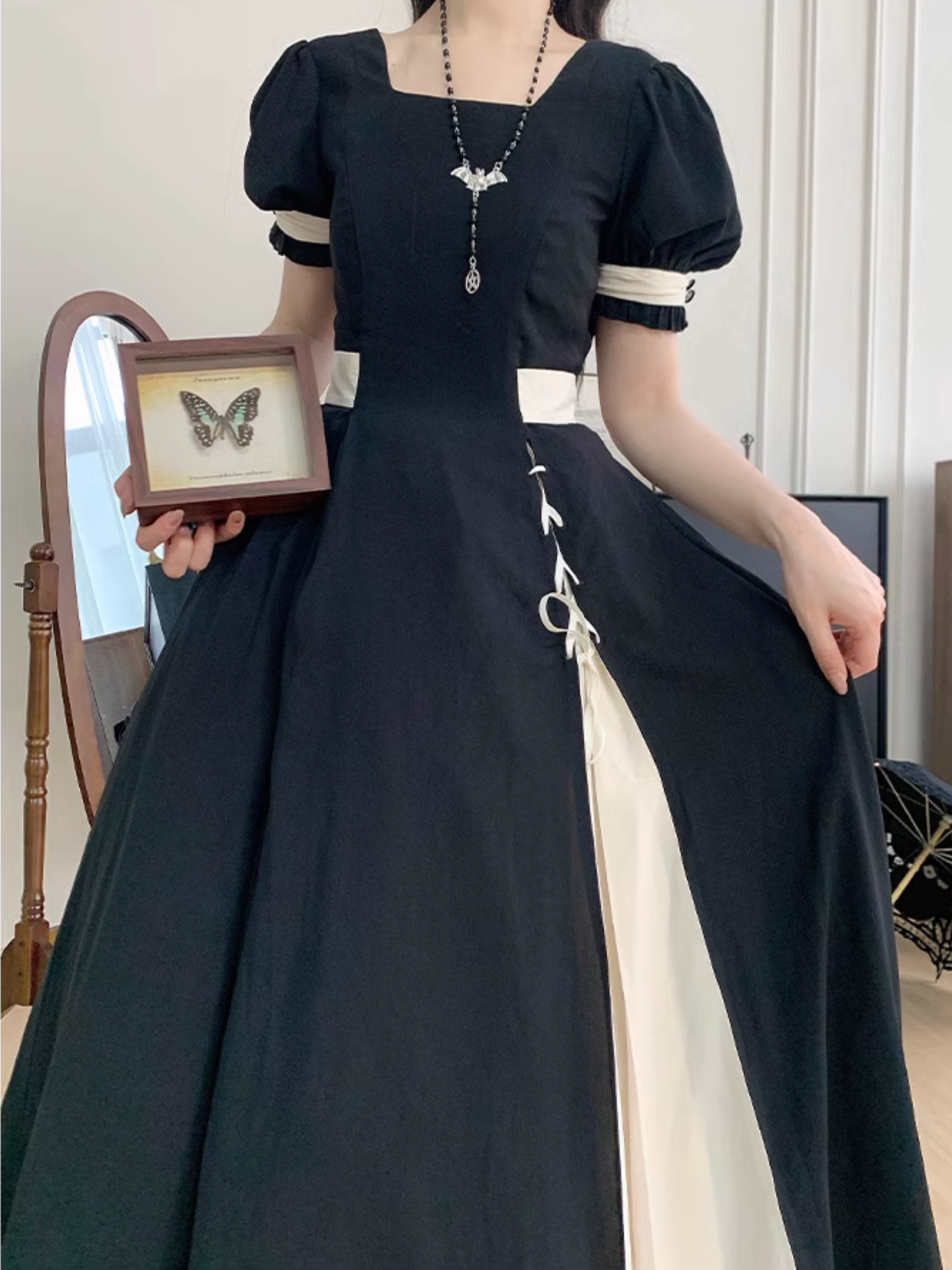 ローマの鐘 スクエアネックワンピースと付け襟