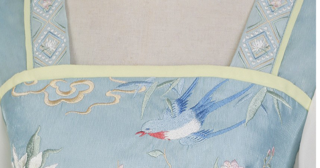 花緑青色の刺繍入り華ロリワンピース