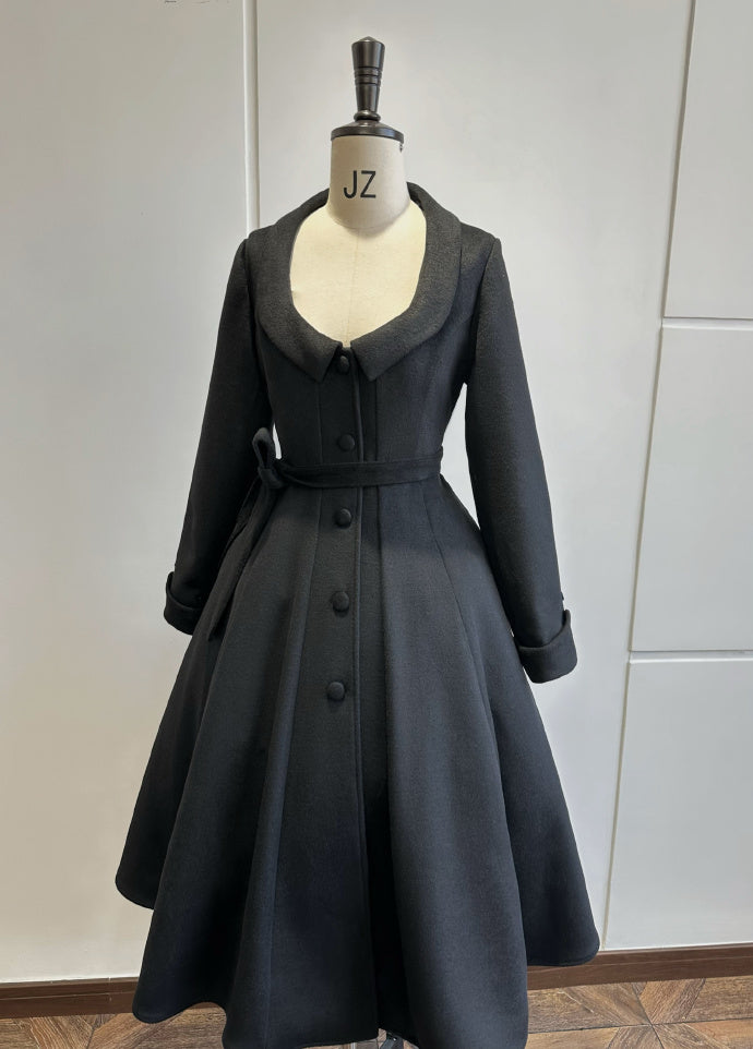 [Pre-orders available until November 12th] Yoiyami Rose Elegant Gothic Coat - Long Length
