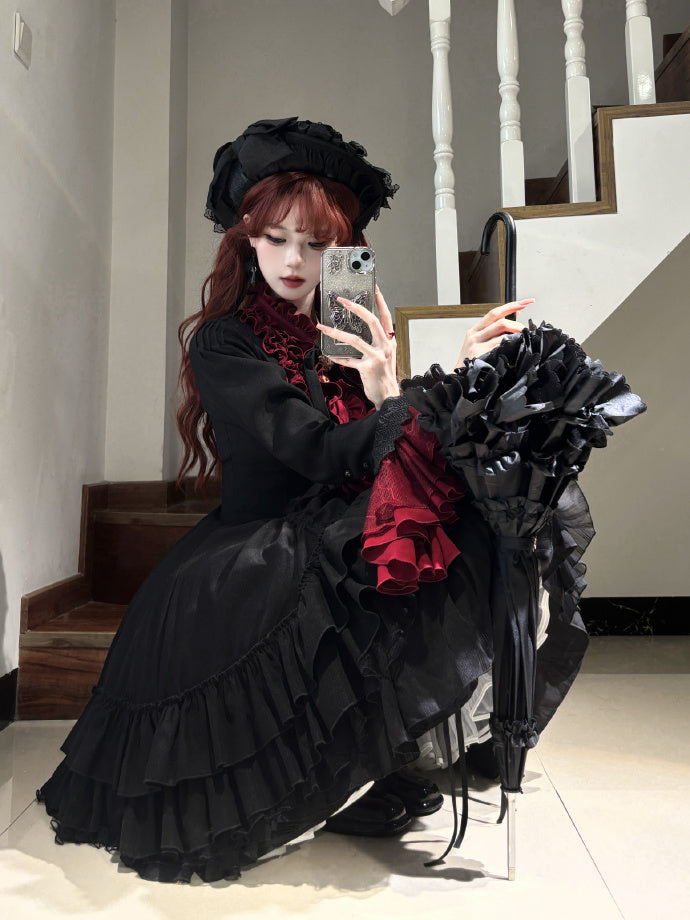 [Pre-orders available until November 12th] Yoiyami Rose Elegant Gothic Frill Dress