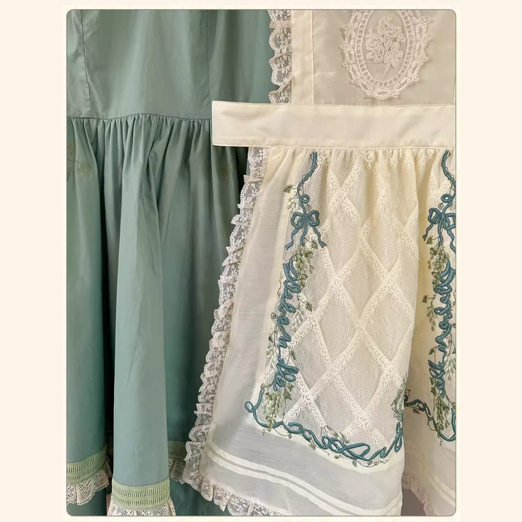 Honey Venus white grape sheer apron
