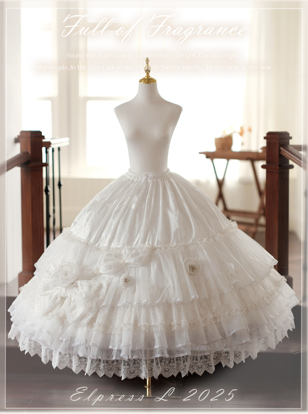 [Pre-orders available until 2/26] Full of Fragrance Dress with Train and Inner Skirt - White