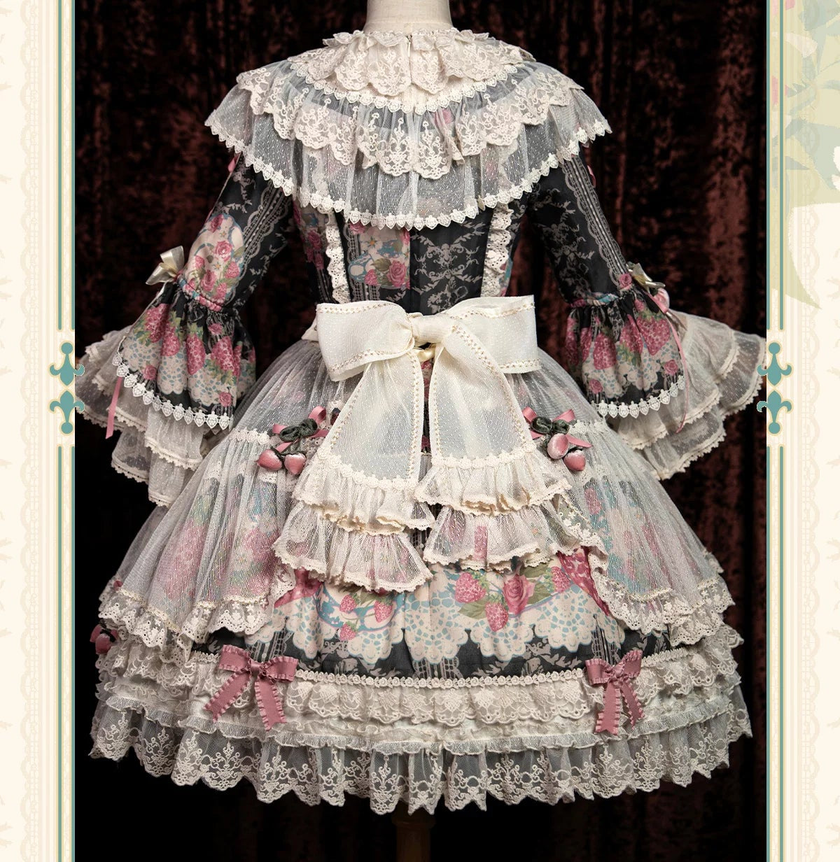 【受注予約11/12まで】 Porcelain Strawberry プリンセスドレス