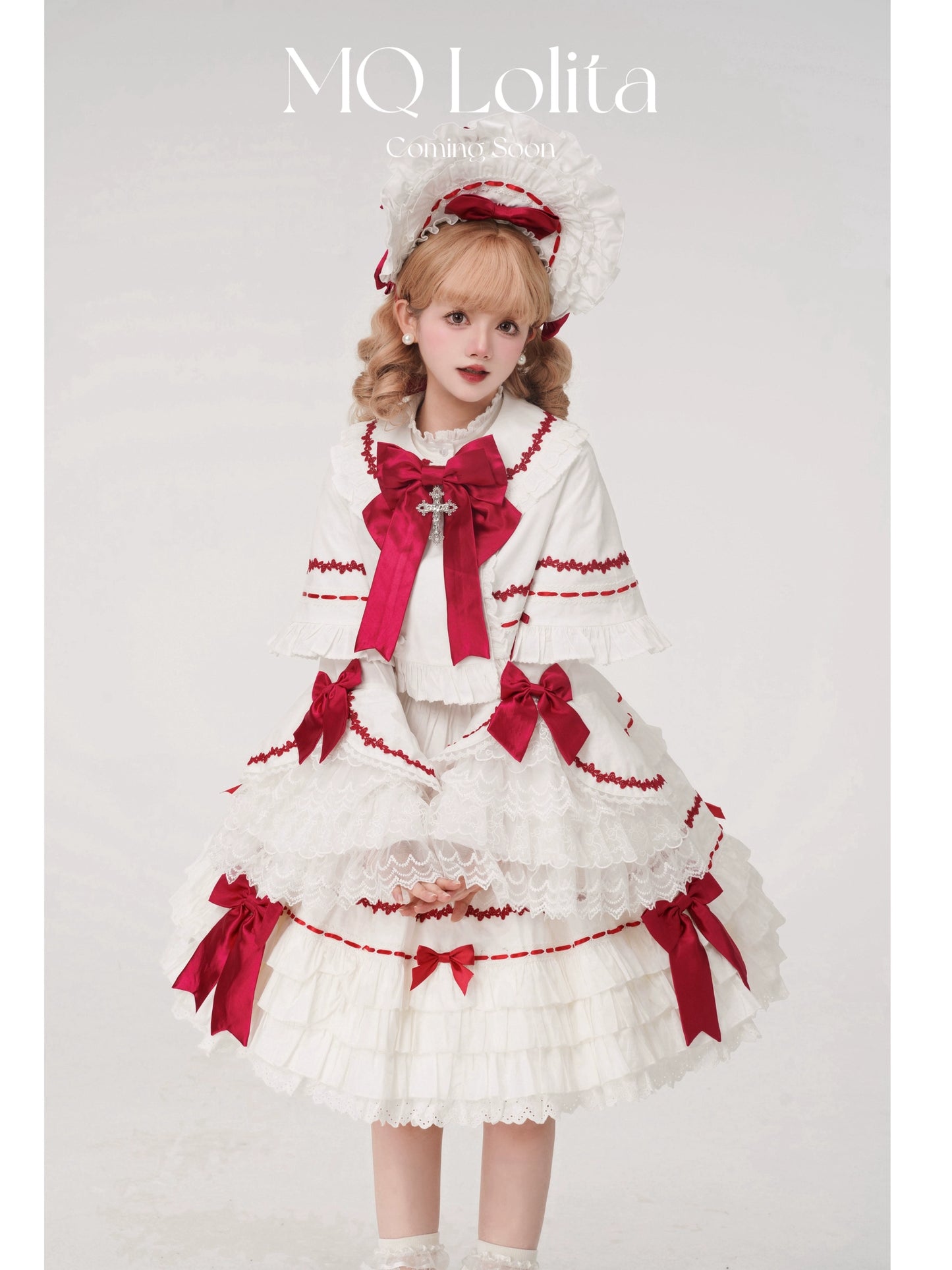 [Pre-orders available until 8/15] Labyrinth Doll 3-piece set: jumper skirt, princess sleeves, and cape