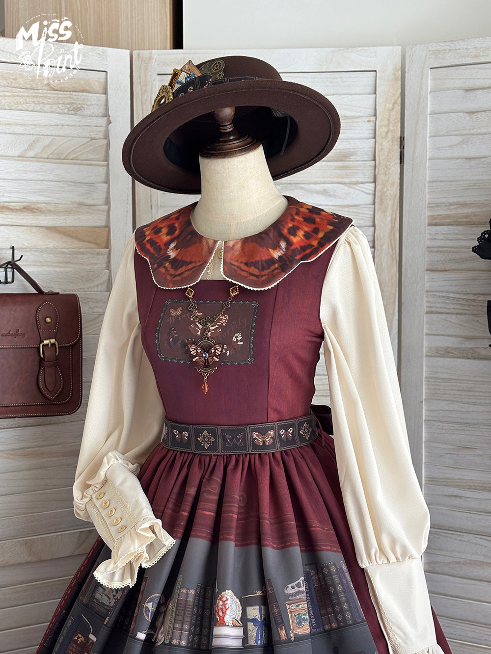 【受注予約11/6まで】German Bookcase プリント襟ブラウス