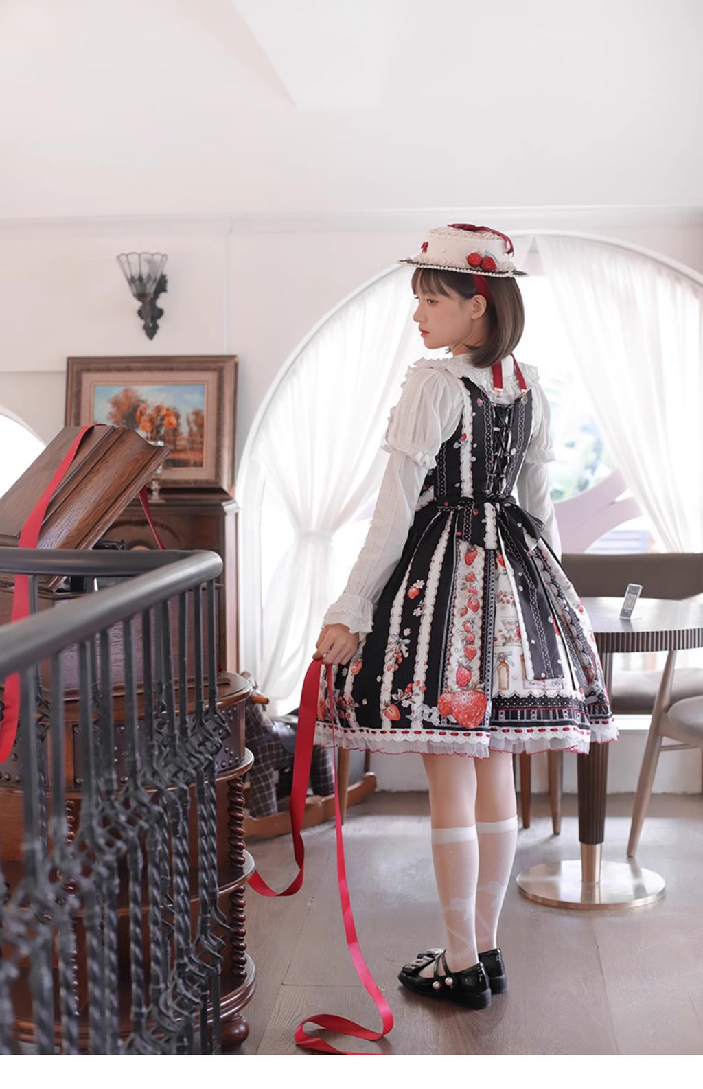 Strawberry Manor プリントジャンパースカート