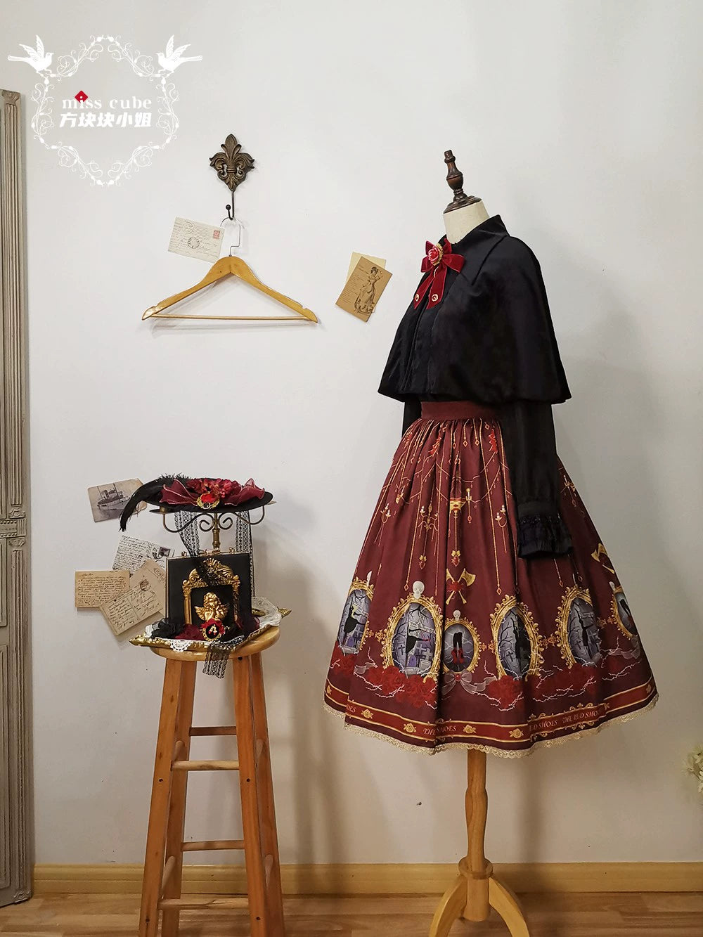 【予約販売】魔法信徒クラシカルショートマント