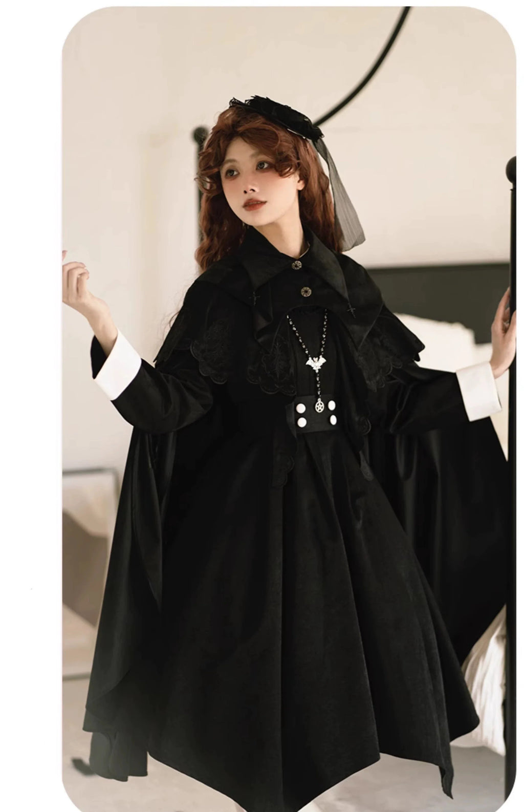 Thorns Cross 2way black cloak