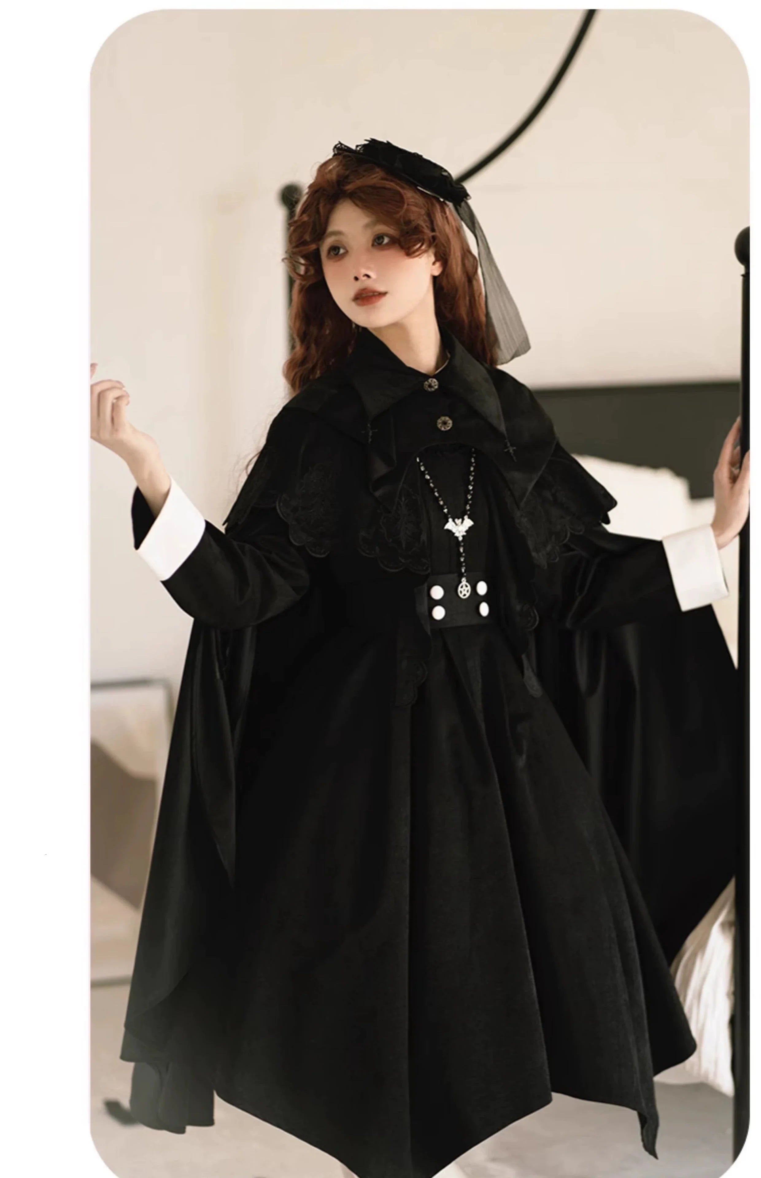 Thorns Cross 2way black cloak