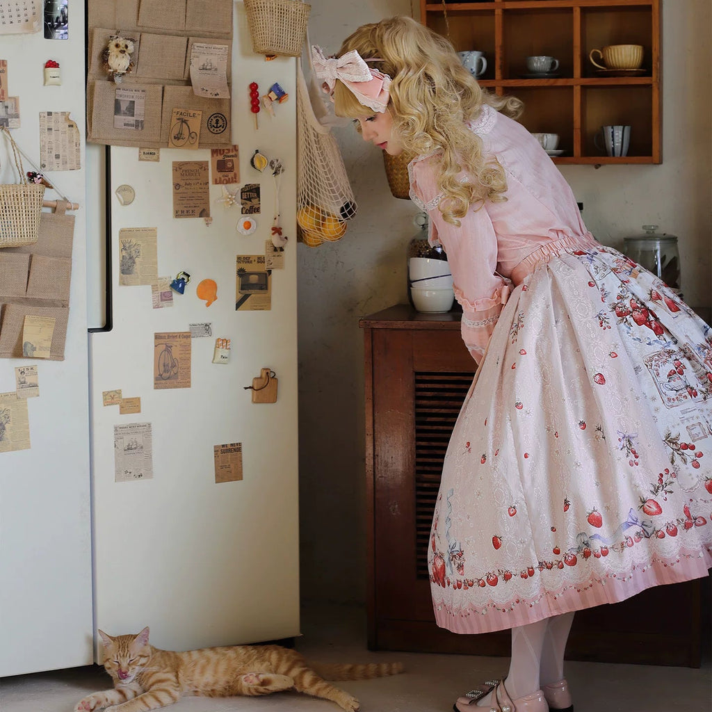 【受注予約10/29まで】Strawberry Manor プリントスカート・ミドル丈