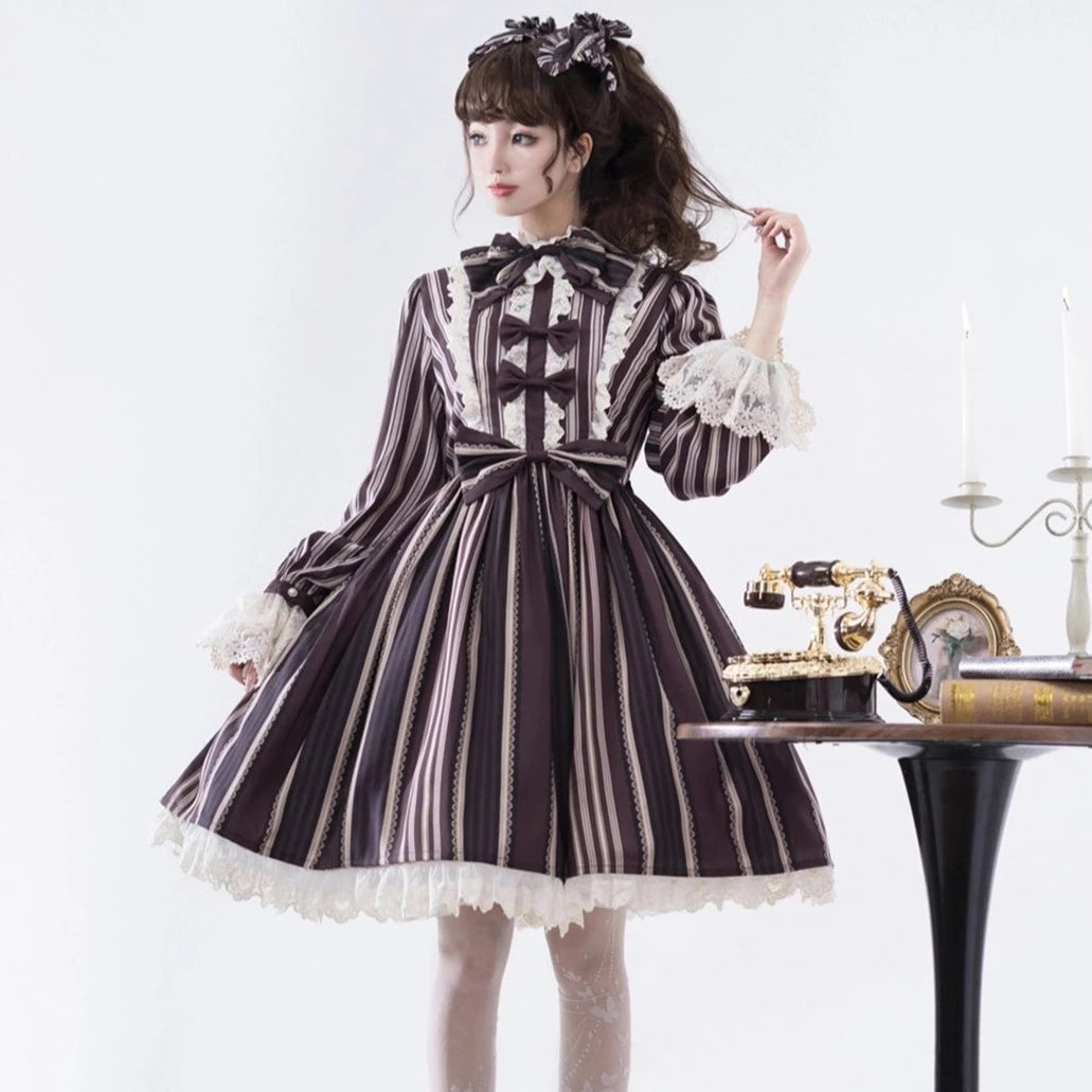 Stripes Story ブラウンワンピース リボンのヘアアクセ付