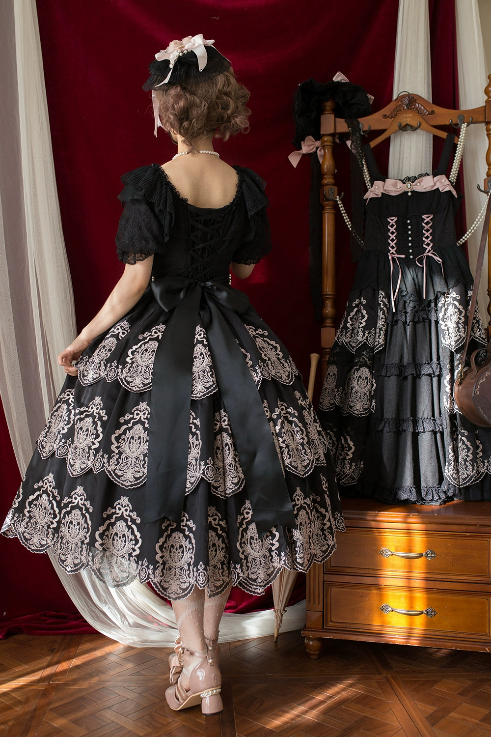 【予約販売】Noble Garden 付け袖付き刺繍ワンピース