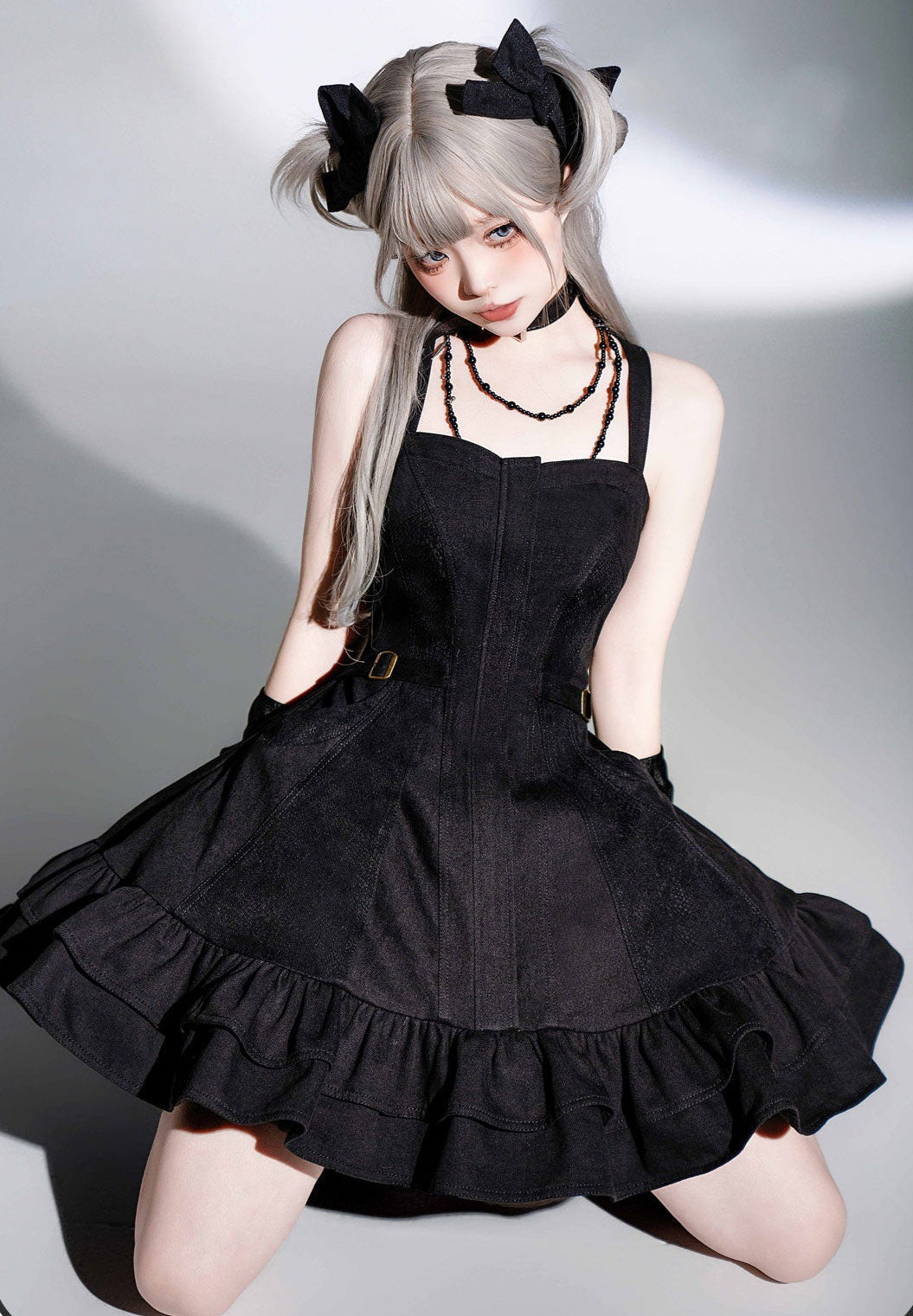 [Pre-orders available until 3/10] Rose Heart Black Frill Jumper Skirt