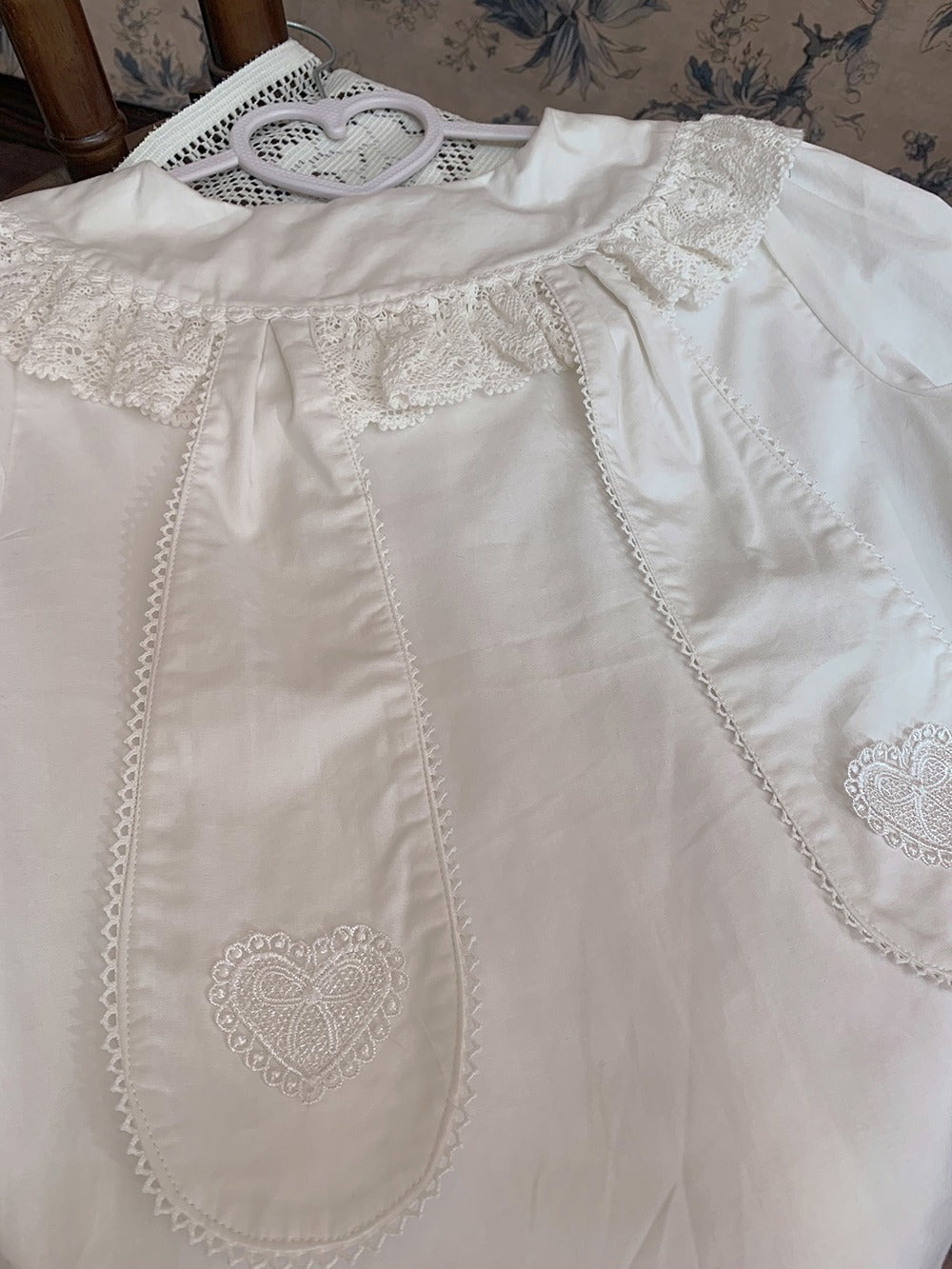 【受注予約10/15まで】Checkered Petal Rabbit うさ耳付き長袖ブラウス