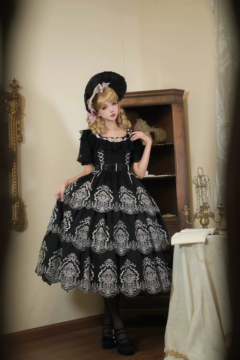 【予約販売】Noble Garden 付け袖付き刺繍ワンピース