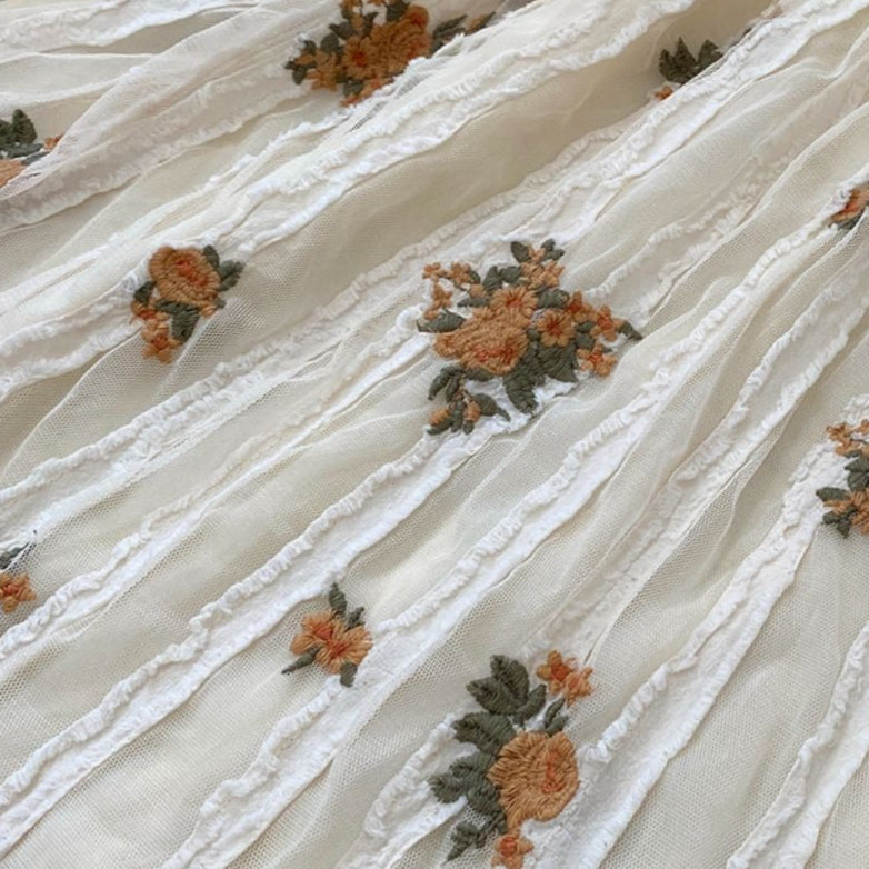 【受注予約8/27まで】Chloris 刺繍ジャンパースカート