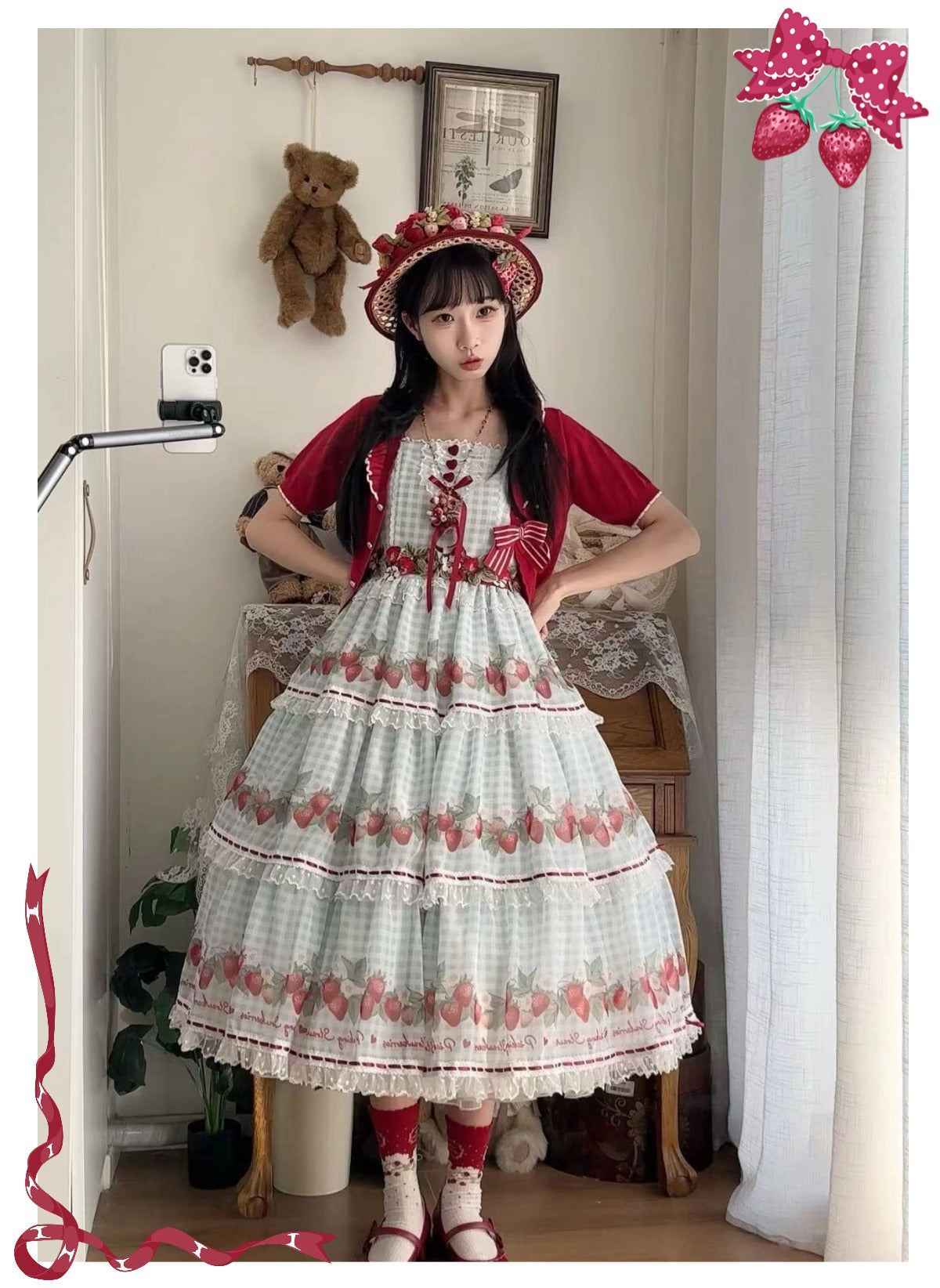 [Pre-orders accepted until 3/5] Have a Picnic, May Strawberry Gingham Check Jumper Skirt