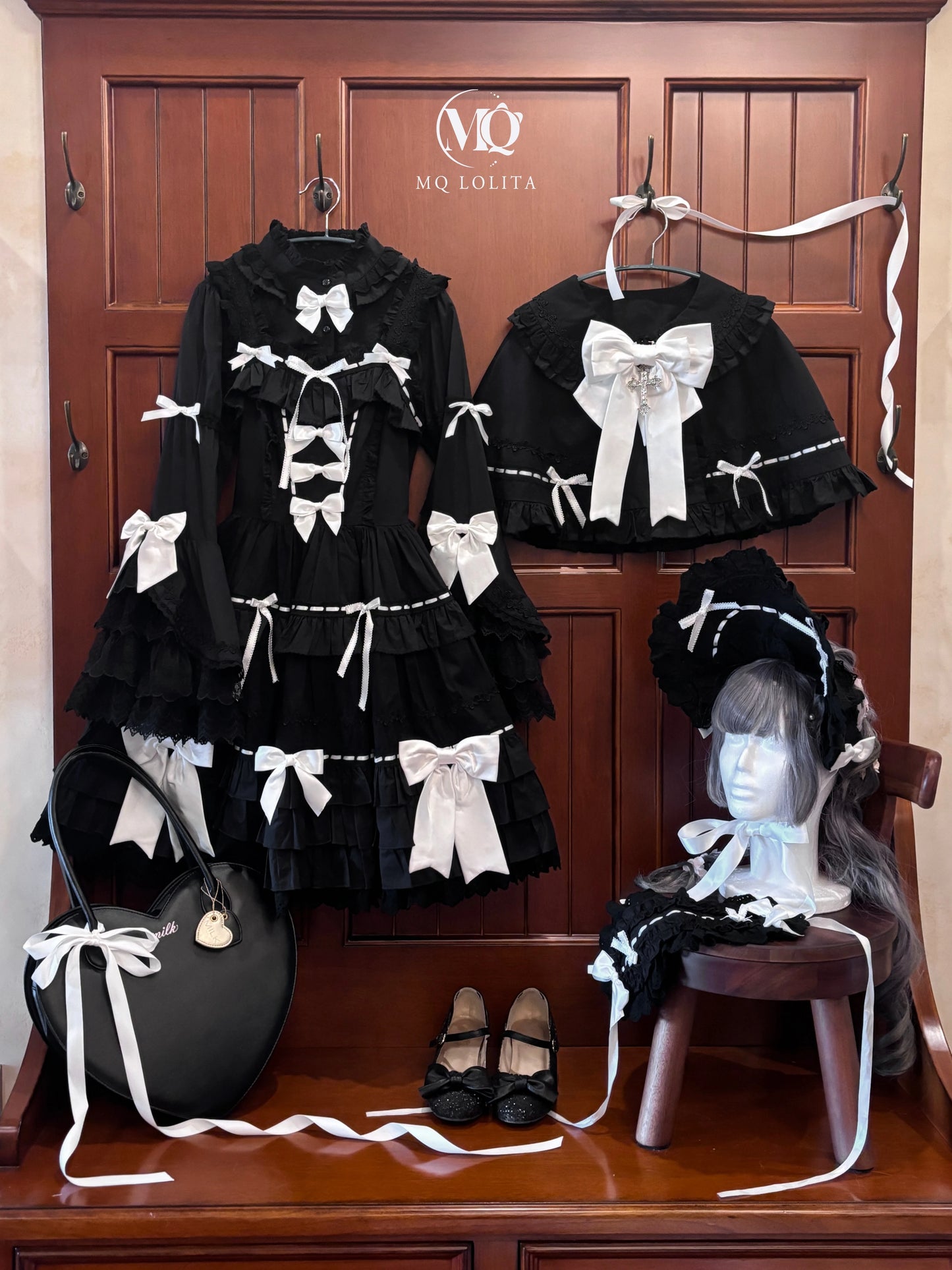 [Pre-orders until 8/15] Labyrinth Doll Cloak